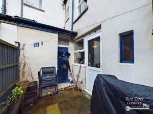 Rear- click for photo gallery